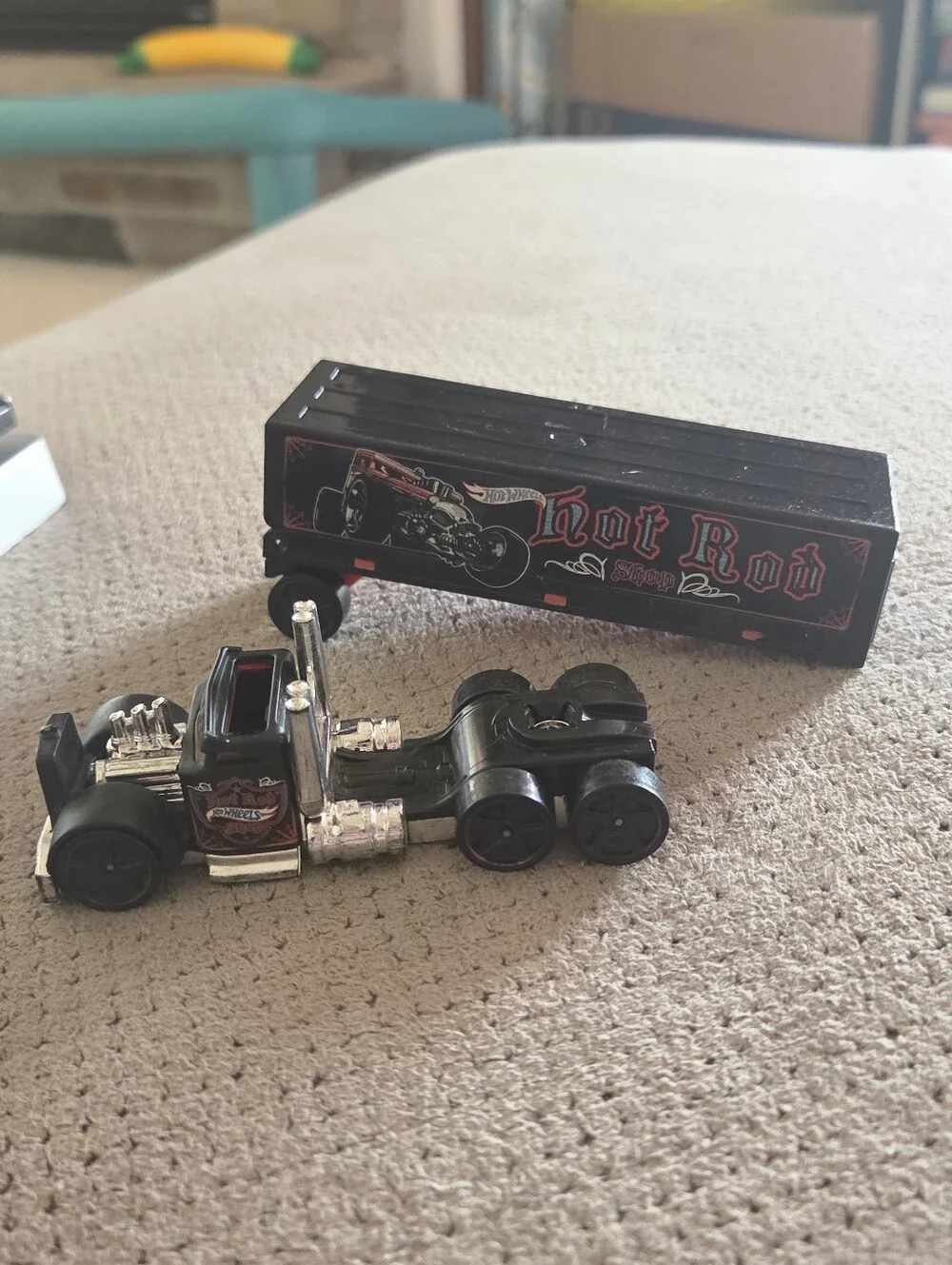 2013 Loose Hot Wheels Bone Shaker Red Hot Rod Shop Road Roller Truck Trailer
